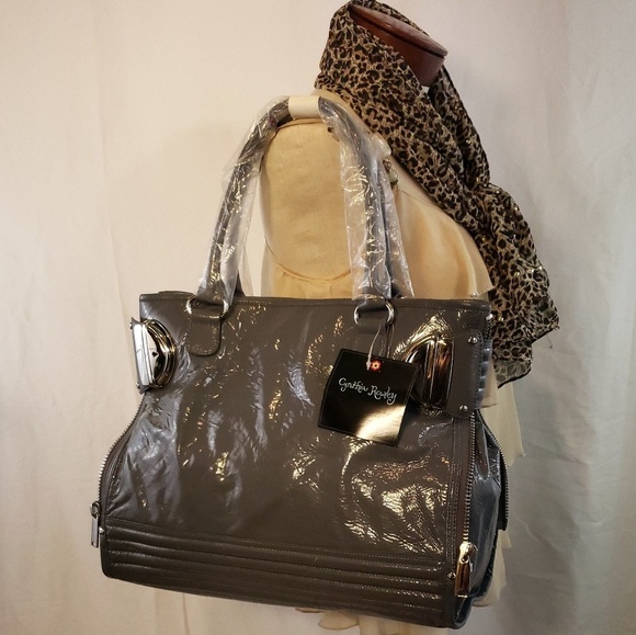 💕🛍Host Pick💕🛍Cynthia Rowley Patent Leather Bag - Picture 4 of 8